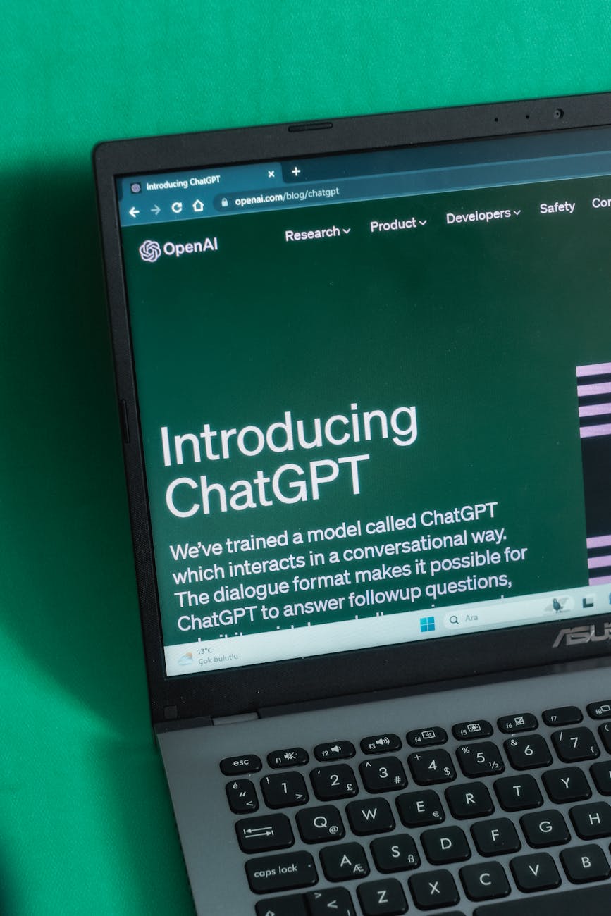 ¿Cómo usar la API de OpenAI con NodeJS? Guía Paso a Paso